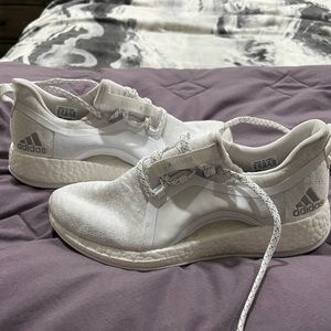 NWT Adidas PureBoost X Women’s Sneaker Size 8